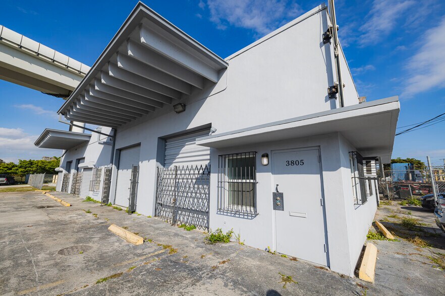 More Photos Of 3805 NW 35th Ave, Miami Warehouse For Sale