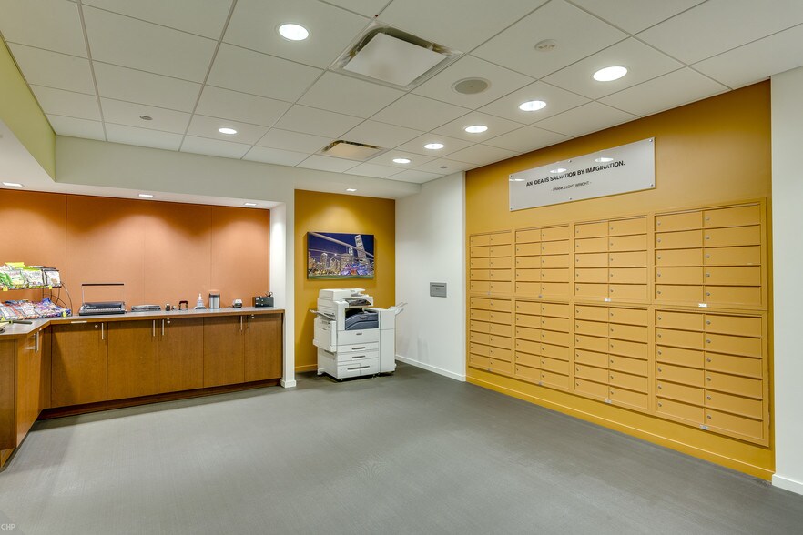 More Photos Of 200 E Randolph St, Chicago Office For Lease