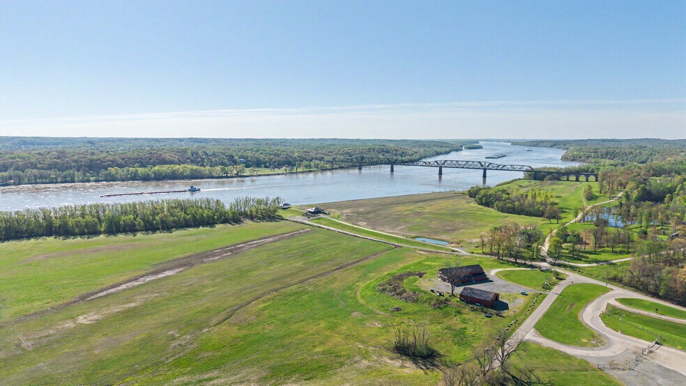 More Photos Of 11001 State Rte N, Scott City Specialty For Sale