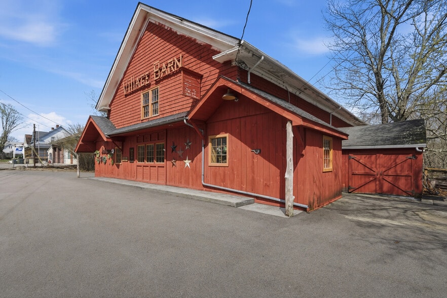 More Photos Of 953 Victory Hwy, Burrillville Bar For Sale