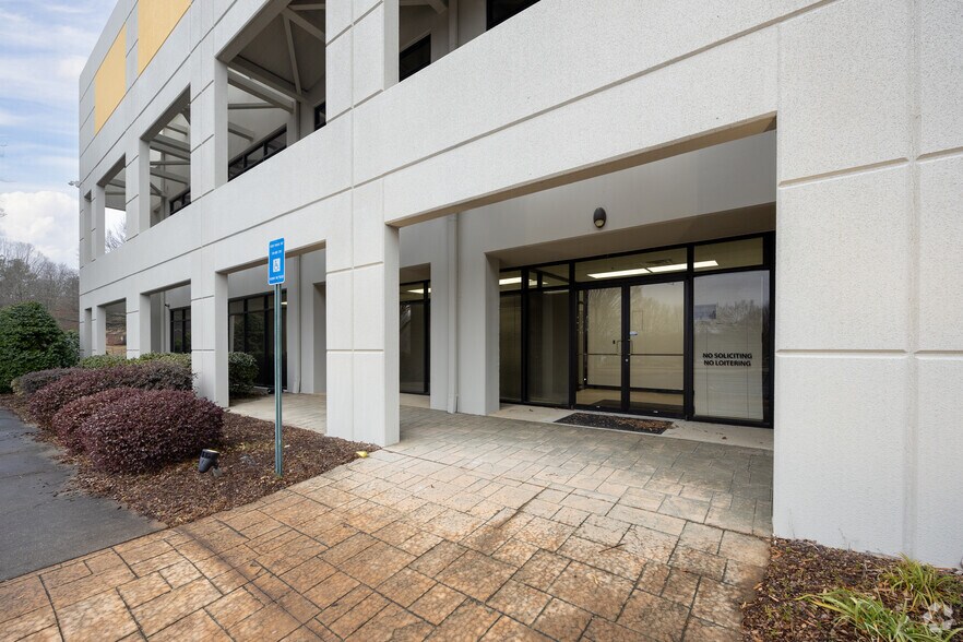 More Photos Of 860 John B Brooks Rd, Pendergrass Distribution For Lease