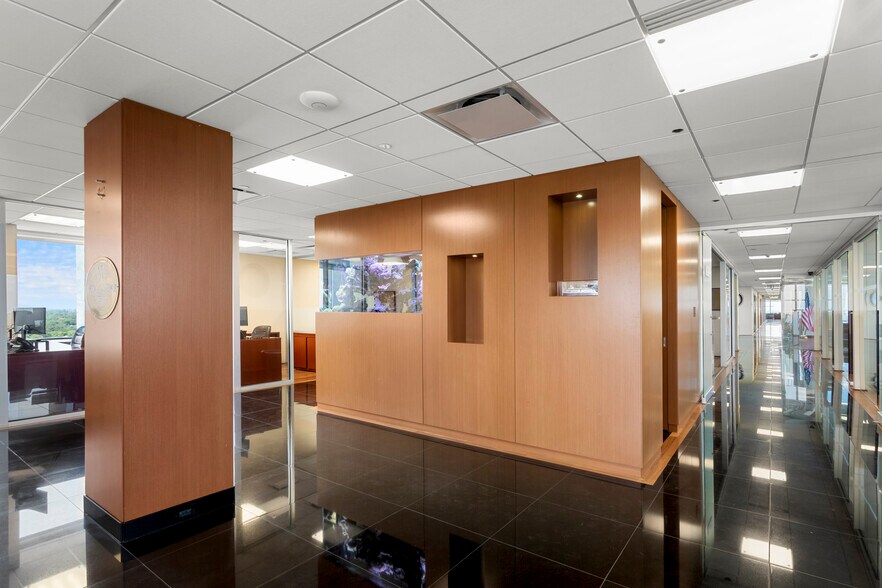 More Photos Of 4770 Biscayne Blvd, Miami Office For Sale