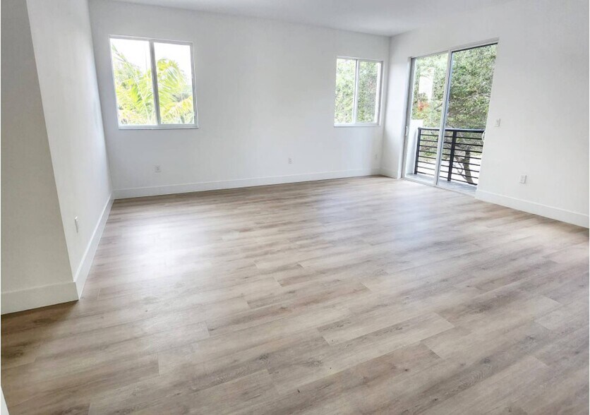 More Photos Of , Fort Lauderdale Multifamily For Sale