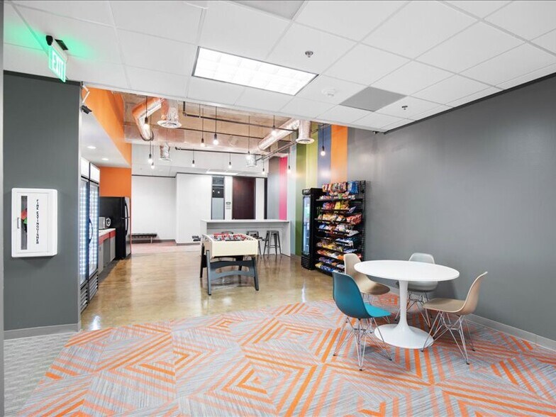 More Photos Of 600 E John Carpenter Fwy, Irving Office For Lease