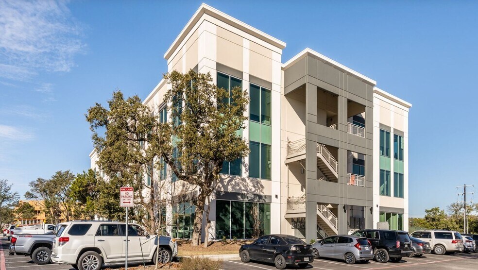 More Photos Of 3239 N Loop 1604, San Antonio Office For Lease