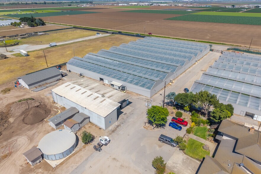 More Photos Of 23940 Potter Rd, Salinas General Retail For Sale
