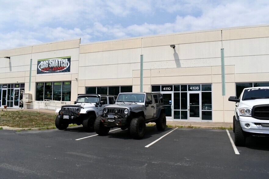 More Photos Of 4100-4136 Lafayette Blvd, Fredericksburg Light Distribution For Lease