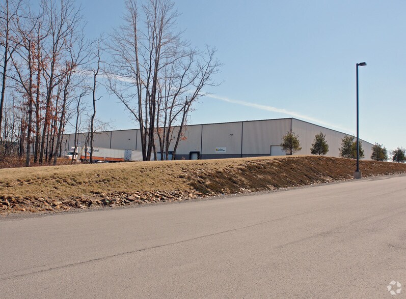 More Photos Of 572 Oak Ridge Rd, Hazleton Warehouse For Lease