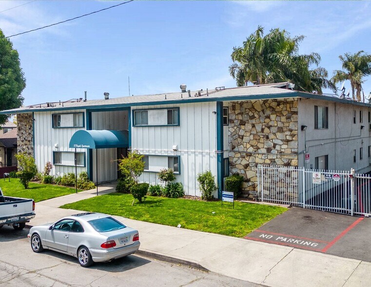 More Photos Of 2352 Leroy St, San Bernardino Apartments For Sale