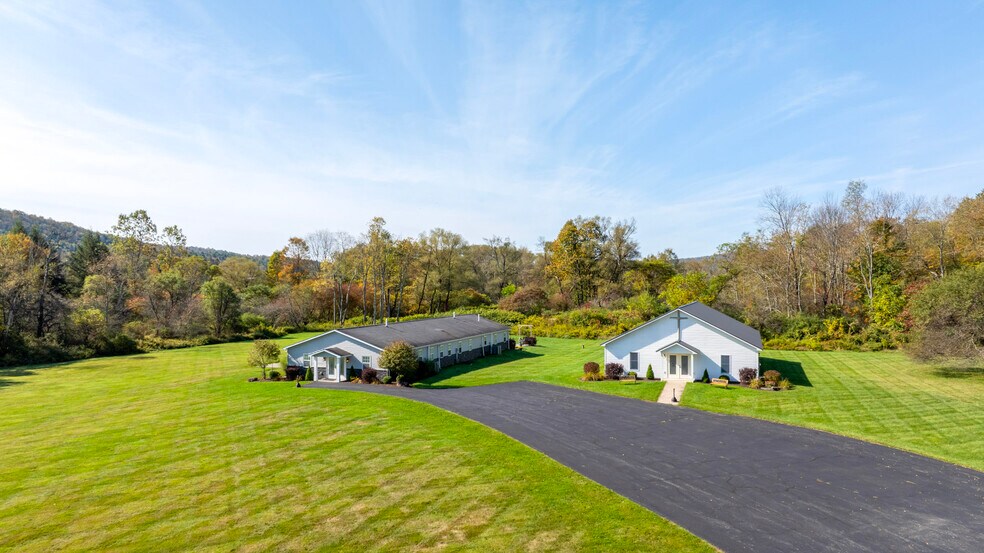 More Photos Of 193 County Highway 49, Morris Specialty For Sale