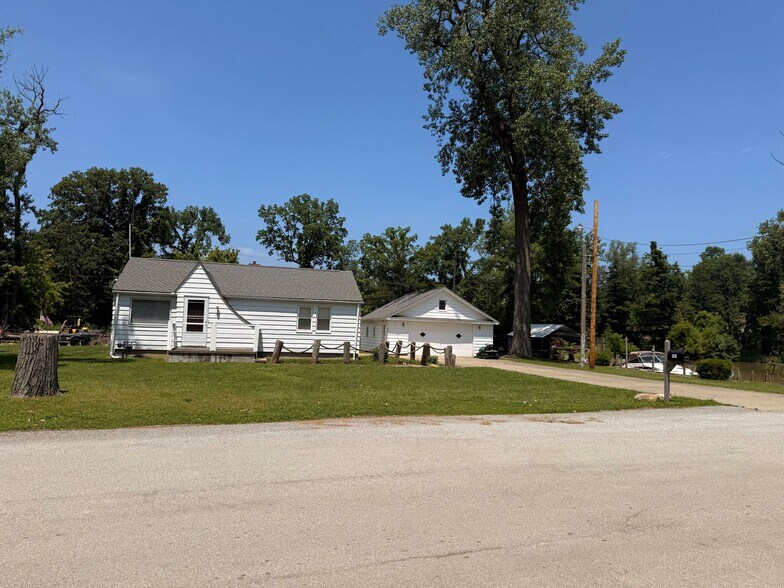 More Photos Of , Eastlake Unknown For Sale