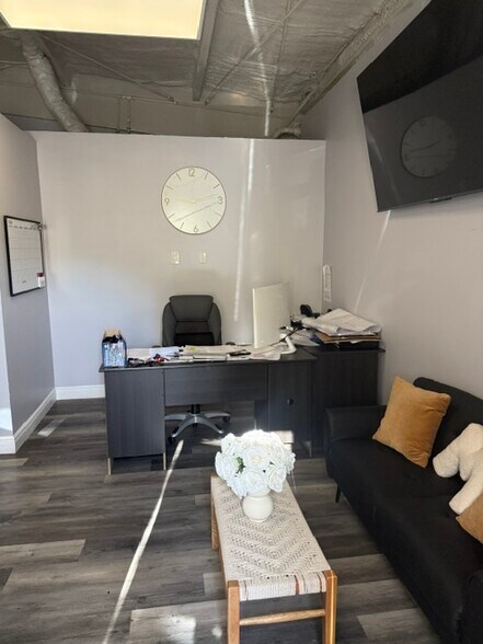 More Photos Of 525 Production Blvd, Naples Service For Sale