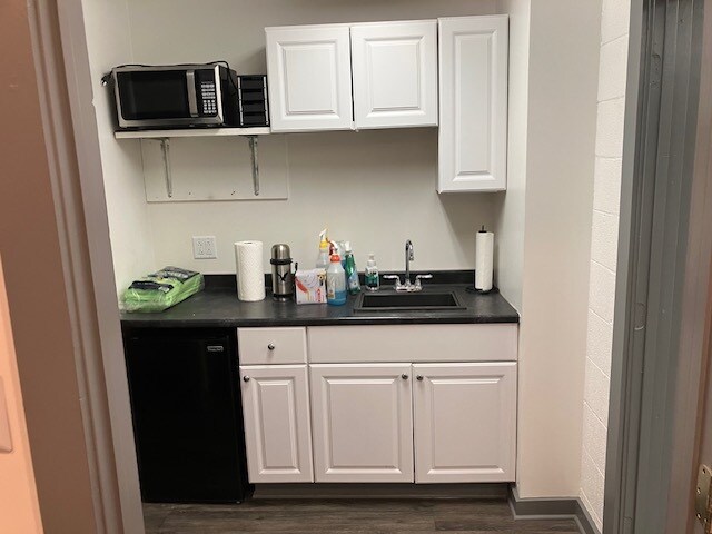 More Photos Of 1110 Island Ave, McKees Rocks Warehouse For Lease