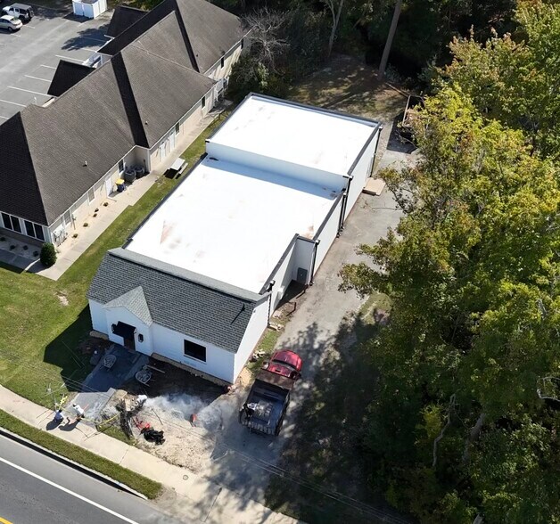 More Photos Of 100 Atlantic Ave, Ocean View Flex For Lease