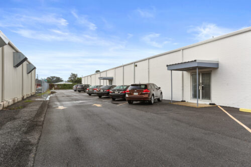 More Photos Of 3720 Robertson St, Metairie Warehouse For Lease
