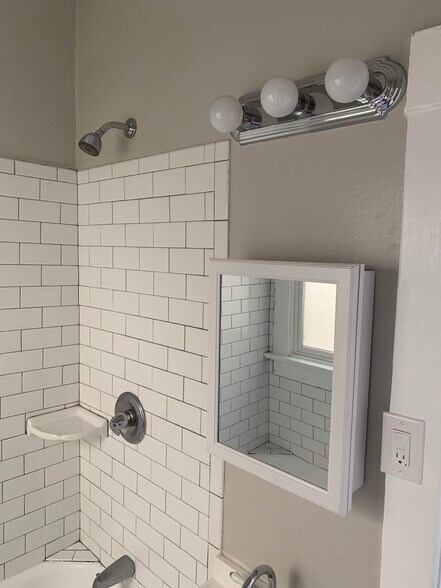 More Photos Of 322 Daisy Ave, Long Beach Apartments For Sale