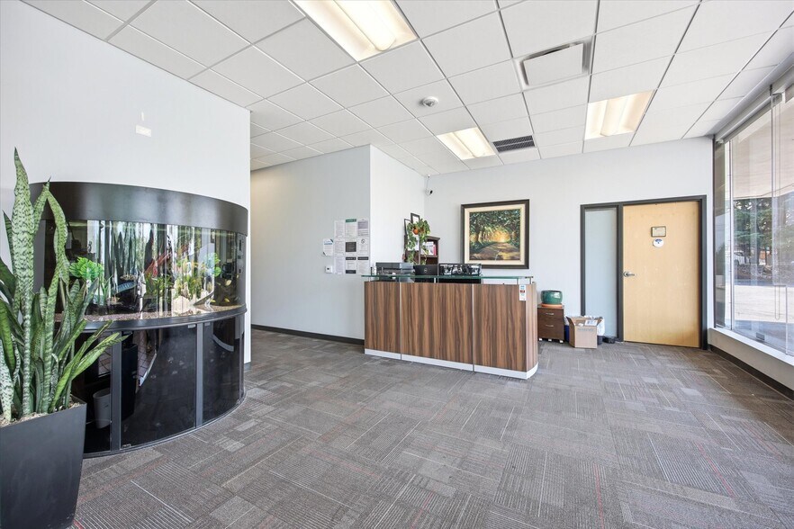 More Photos Of 2450 E Fort Union Blvd, Cottonwood Heights Office For Sale