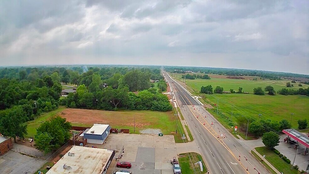 More Photos Of 1724 W State Highway 152, Mustang Land For Sale