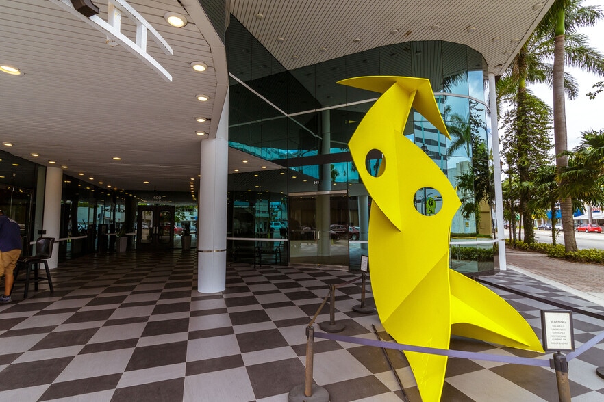 More Photos Of 400 Arthur Godfrey Rd, Miami Beach Medical For Lease