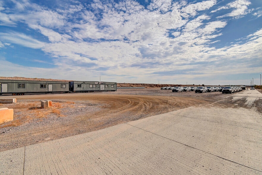 More Photos Of 2005 E Elwood St, Phoenix Land For Lease