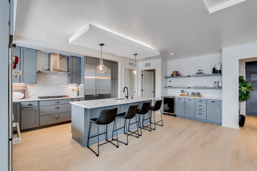 More Photos Of 3901 Sunnyside Rd S, Edina Apartments For Lease