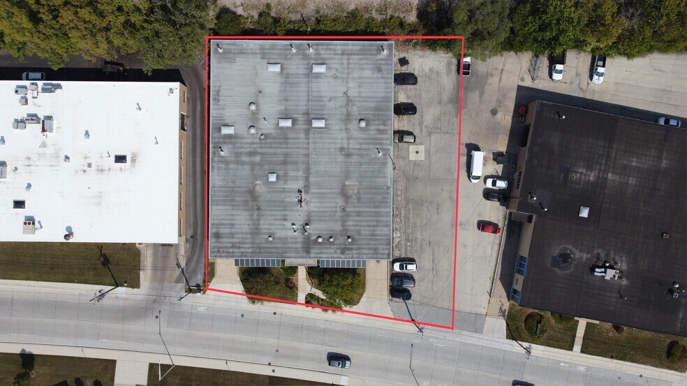 More Photos Of 2415 Braga Dr, Broadview Manufacturing For Sale