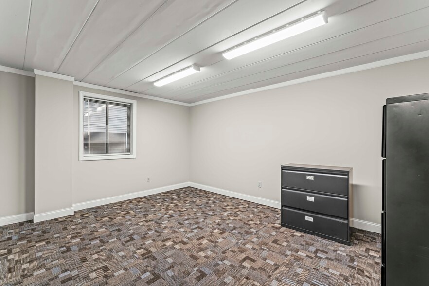 More Photos Of 20 Donati Rd, Pittsburgh Office For Sale