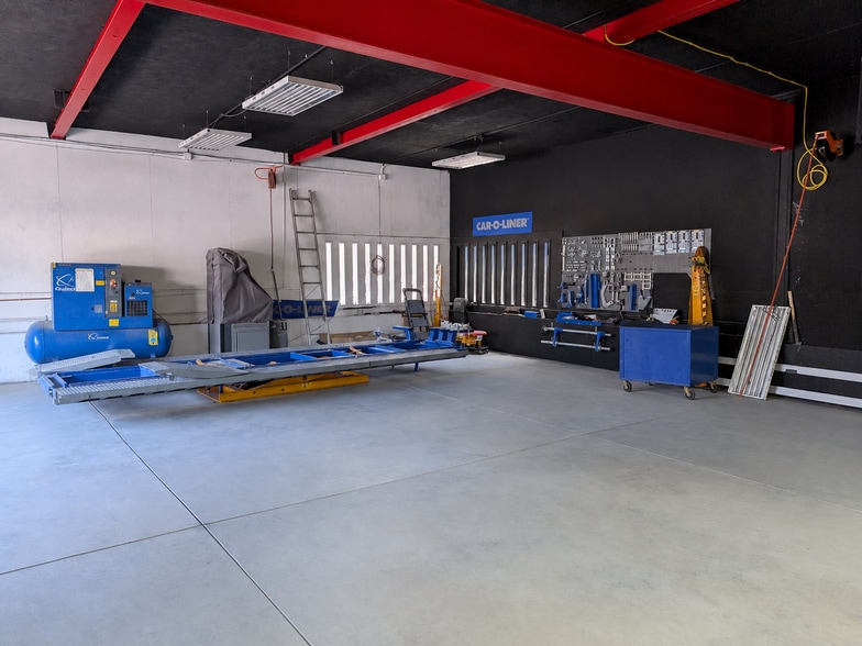 More Photos Of 4619 W Pico Blvd, Los Angeles Auto Repair For Sale