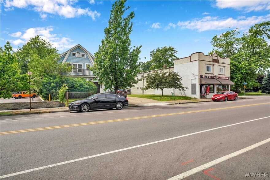 More Photos Of 2325 S Park Ave, Buffalo Apartments For Sale