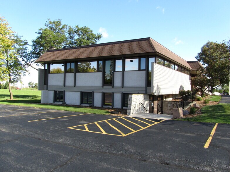 More Photos Of N5776 County Road D, Fond Du Lac Medical For Sale