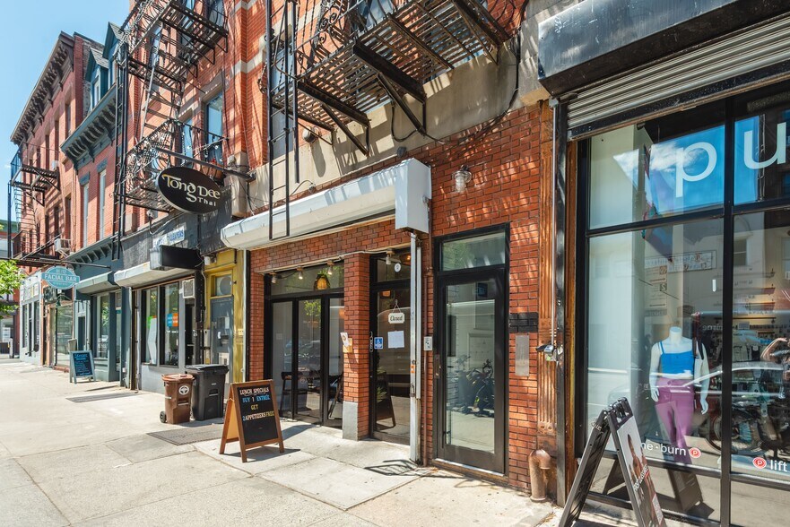 More Photos Of 180 5th Ave, Brooklyn Apartments For Sale