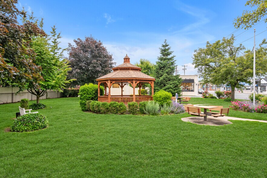 More Photos Of 345 Hillside Ave, Williston Park General Retail For Sale