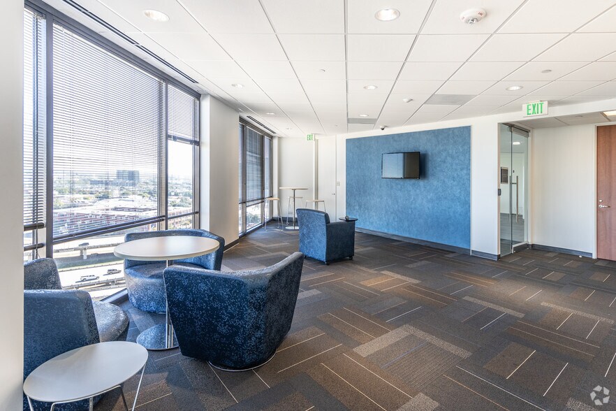 More Photos Of 2323 Bryan St, Dallas Office For Lease