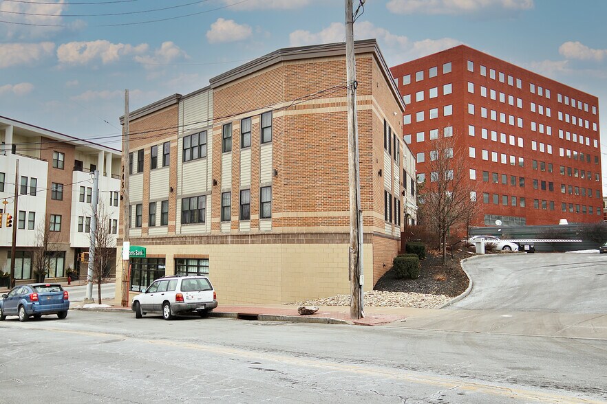 More Photos Of 245 Broadway, Schenectady Apartments For Lease
