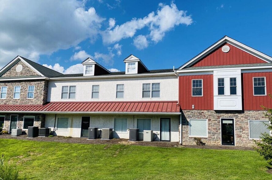 More Photos Of 6049-6057 Kellers Church Rd, Pipersville Office For Sale