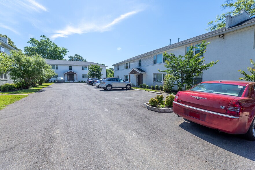 More Photos Of 170 N Hollywood St, Memphis Apartments For Sale