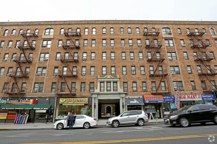 More Photos Of 4861-4881 Broadway, New York Apartments For Lease