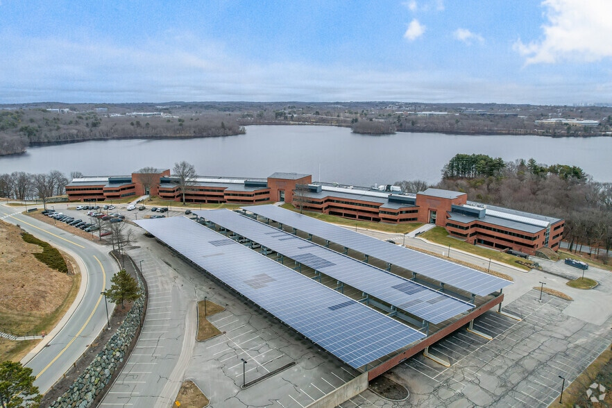 More Photos Of 950 Winter St, Waltham Office For Lease