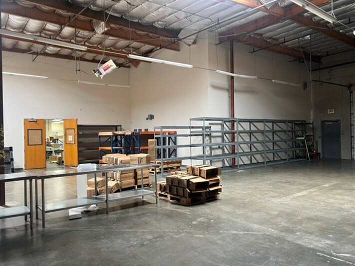 Primary Photo Of 500 Gateway Rd, Napa Flex For Lease