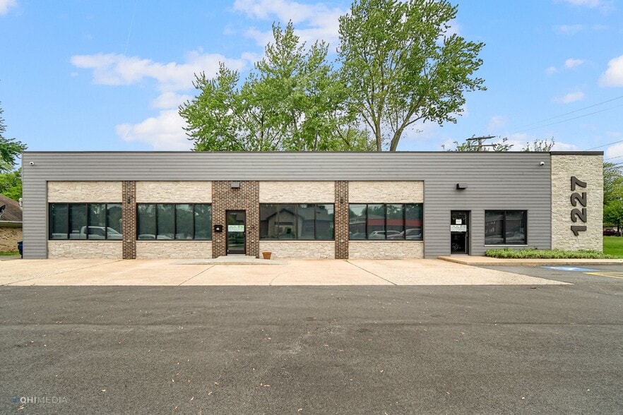Primary Photo Of 1227 N Cedar Rd, New Lenox Office For Lease