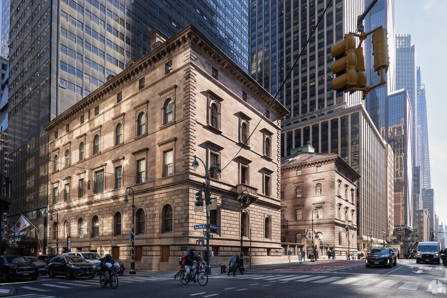 More Photos Of 455 Madison Ave, New York Hotel For Lease