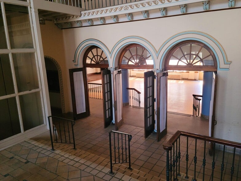 More Photos Of 807 61st St, Kenosha Lodge Meeting Hall For Sale