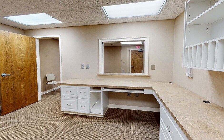 More Photos Of 818 St Sebastian Way, Augusta Unknown For Lease