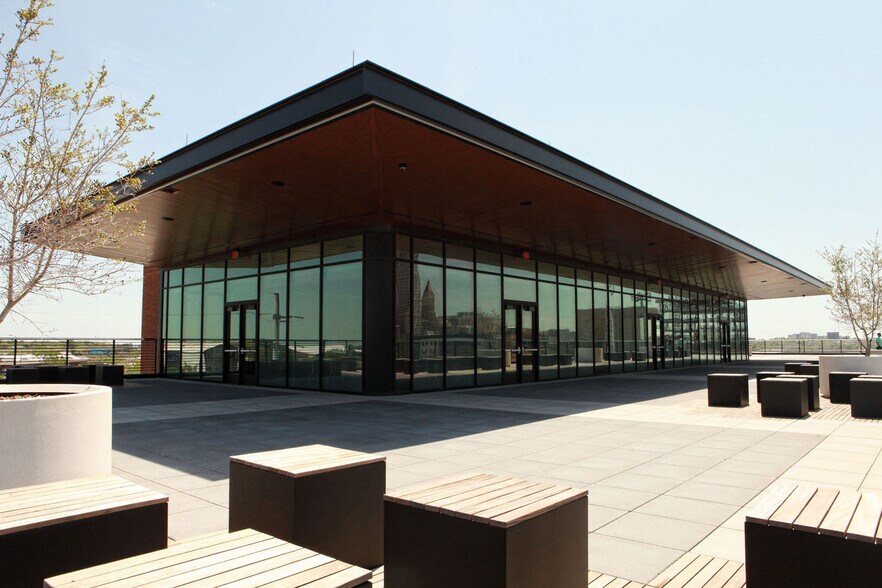 More Photos Of 21 N Greenwood Ave, Tulsa Office For Lease