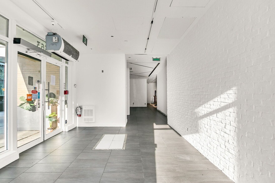 More Photos Of 363 Bremner Blvd, Toronto Apartments For Lease