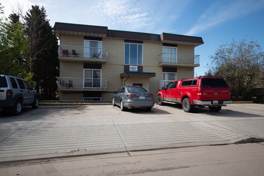 More Photos Of 9827 97 Ave, Fort St John Apartments For Sale