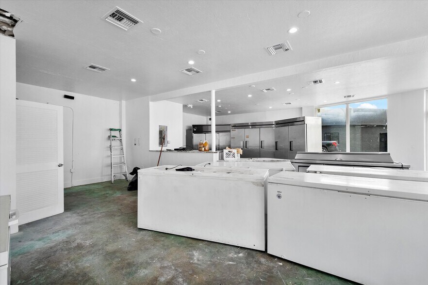 More Photos Of 2829 NW 13th Ave, Miami Storefront Retail Office For Sale