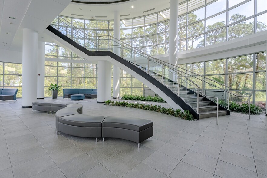 More Photos Of 12650 Ingenuity Dr, Orlando Office For Lease