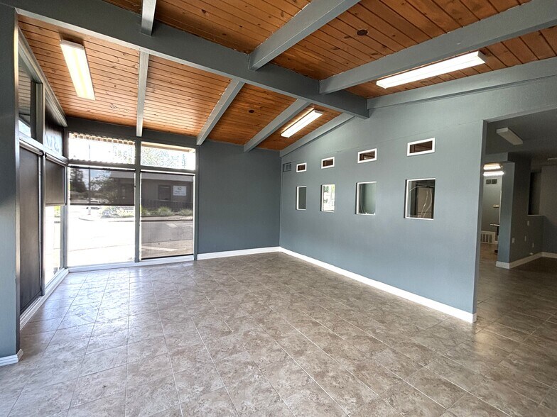 More Photos Of 2201-2209 Jefferson St, Napa Office For Lease