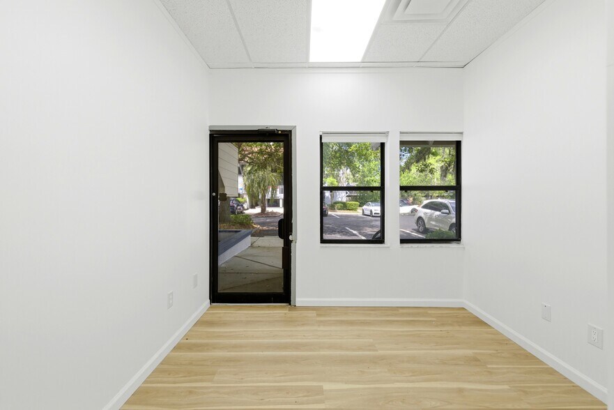 More Photos Of 8431 Baymeadows Way, Jacksonville Loft Creative Space For Lease
